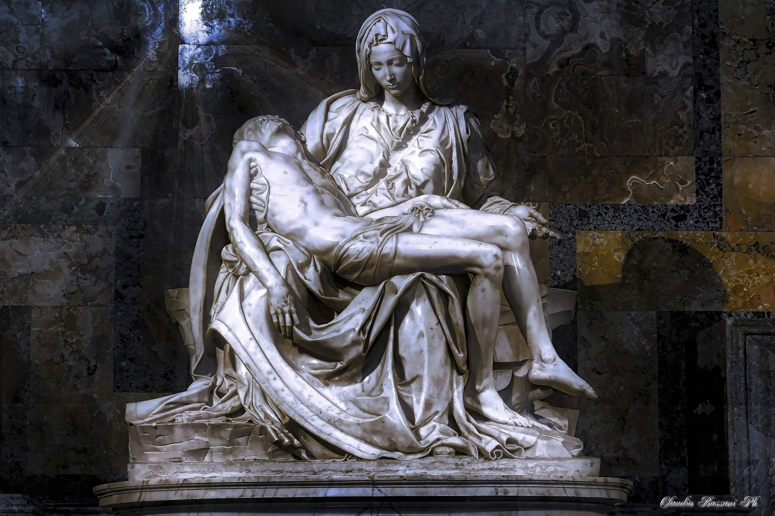 La Pietà di Michelangelo